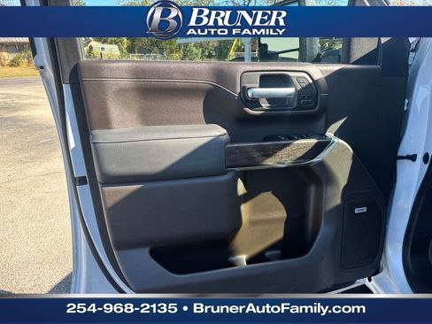 Used 2020 GMC Sierra 2500 Denali w/ Denali Ultimate Package image 11