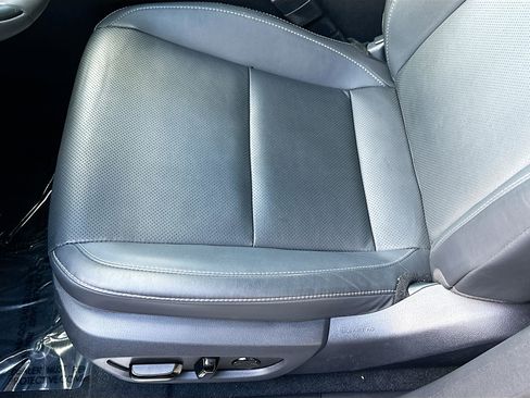 Used 2025 Lexus RX 350h RX 350h Premium w/ Accessory Package (K3) image 18