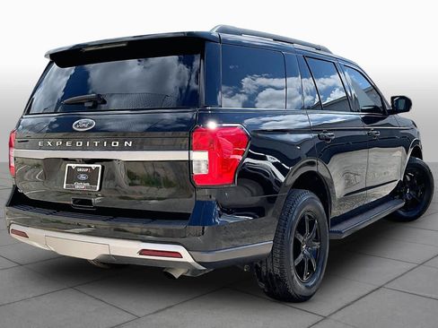 Used 2023 Ford Expedition XLT RWD image 7
