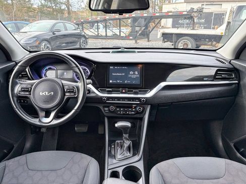 Used 2022 Kia Niro LXS image 15