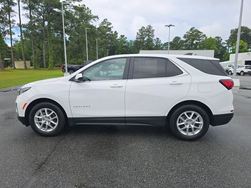 Certified 2024 Chevrolet Equinox LT FWD image 2