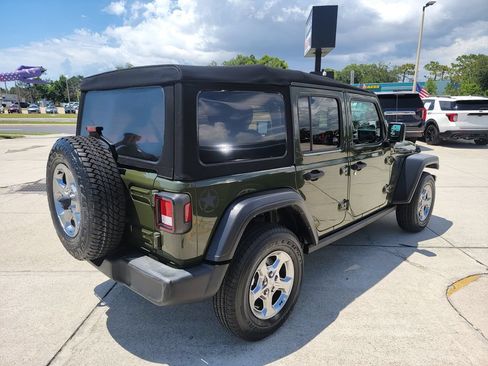 Used 2021 Jeep Wrangler Unlimited Sport AWD/4WD image 5