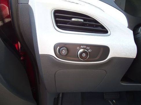 Used 2021 Chevrolet Bolt LT FWD image 20