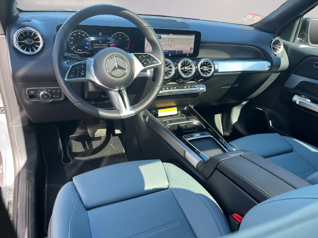 Used 2026 Mercedes-Benz GLB 250 4MATIC image 10