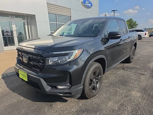 Used 2025 Honda Ridgeline Black Edition image 1