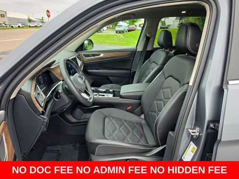 Used 2024 Volkswagen Atlas SE AWD/4WD image 10