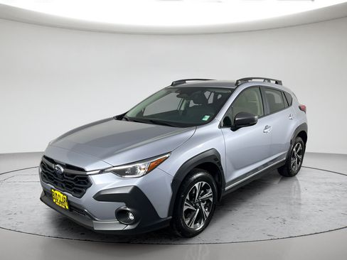 Used 2024 Subaru Crosstrek 2.0i Premium w/ Crosstrek Mirror Package AWD/4WD image 7