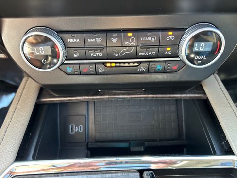 Certified 2021 Ford Expedition Limited AWD/4WD image 33
