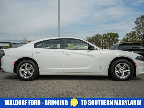 Used 2023 Dodge Charger SXT image 3
