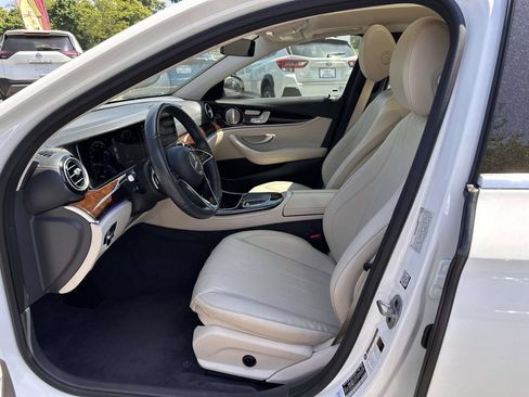 Used 2022 Mercedes-Benz E 350 4MATIC Sedan image 11