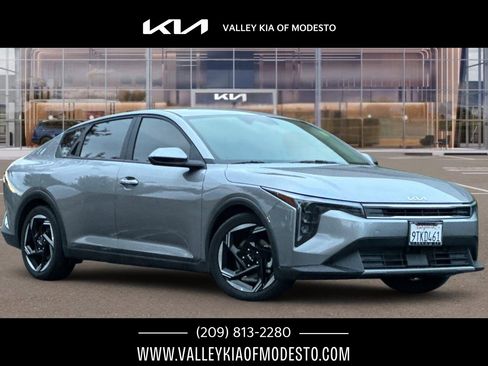 Used 2025 Kia K4 EX image 1