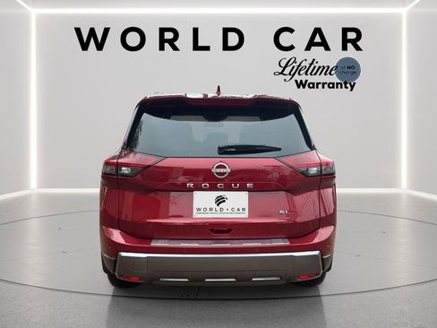 Used 2024 Nissan Rogue SL w/ SL Premium Package FWD image 8