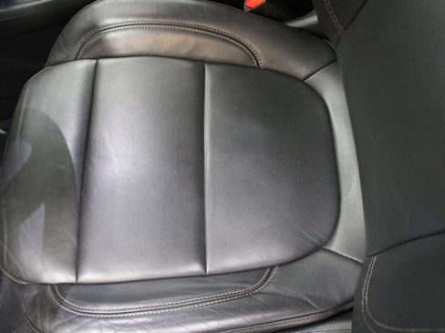 Used 2020 Chevrolet Traverse RS w/ LPO, Floor Liner Package FWD image 11