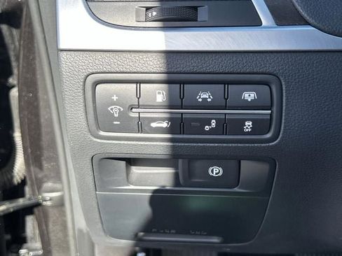 Used 2018 Genesis G80 5.0 Ultimate image 31