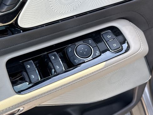 Used 2021 Lincoln Aviator Reserve w/ Equipment Group 201A RWD image 42