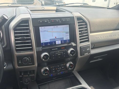 Used 2021 Ford F350 Platinum w/ Tremor Off-Road Package AWD/4WD image 17