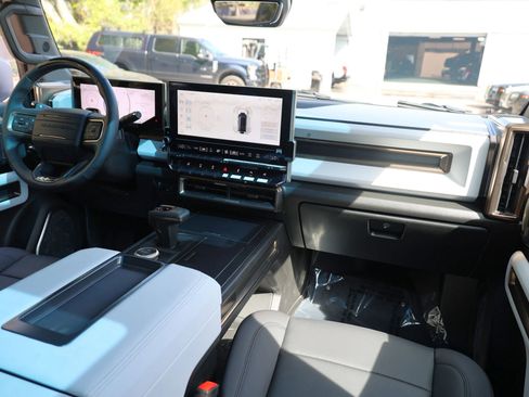 Used 2024 GMC Hummer EV 3X w/ Omega Edition image 50