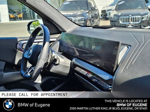 Used 2025 BMW X3 xDrive30i AWD/4WD image 13