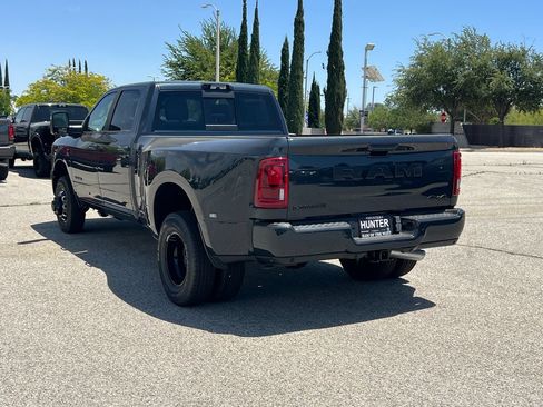 New 2026 RAM 3500 Laramie AWD/4WD image 4