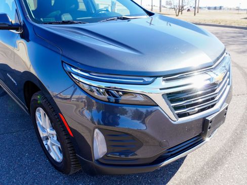 Used 2023 Chevrolet Equinox LT image 24