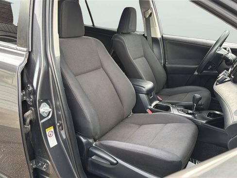 Used 2018 Toyota RAV4 LE w/ All Weather Liner Package AWD/4WD image 14