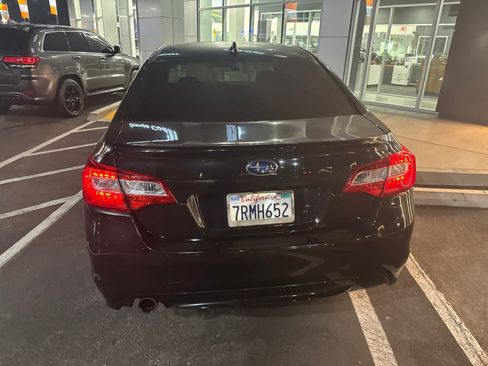 Used 2016 Subaru Legacy 2.5i Premium AWD/4WD image 11