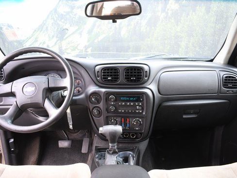 Used 2006 Chevrolet TrailBlazer LS w/ LS Preferred Equipment Group AWD/4WD image 18