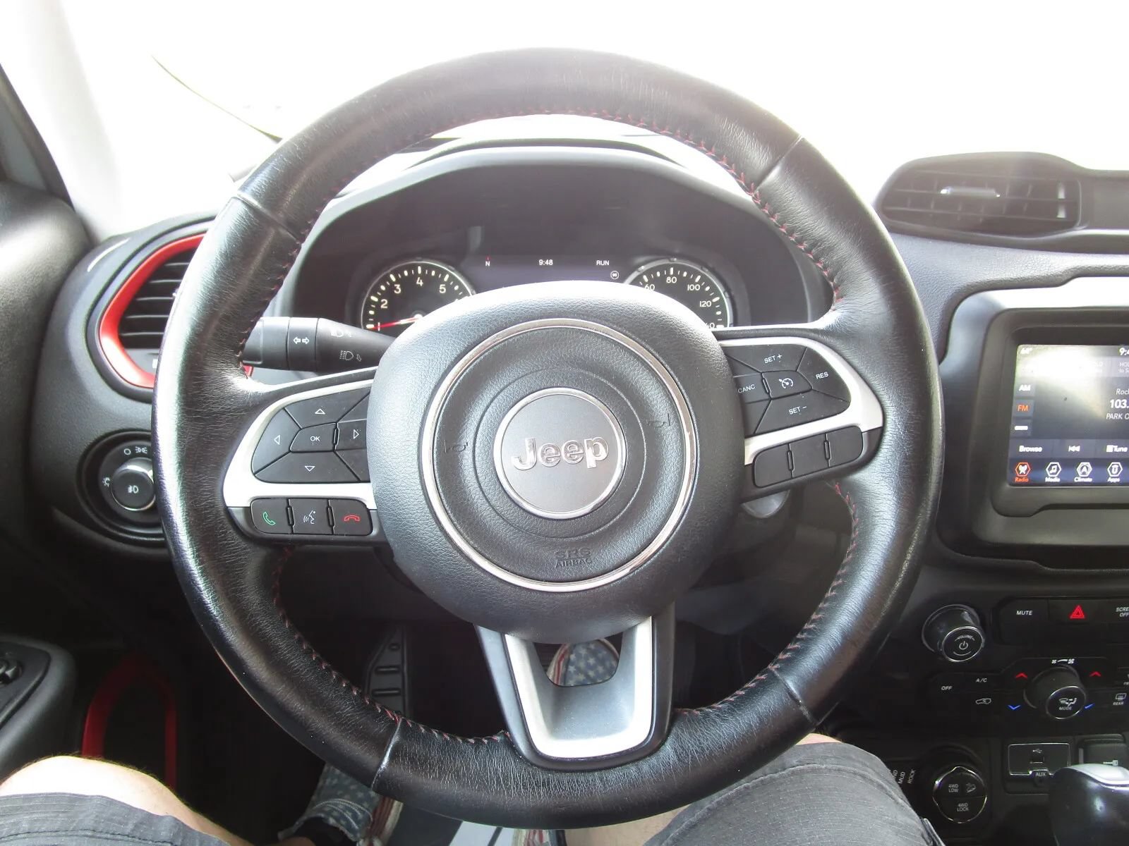 Used 2018 Jeep Renegade Trailhawk w/ Cold Weather Group II AWD/4WD image 16