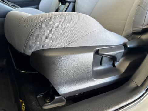 Used 2024 Toyota Corolla SE image 13