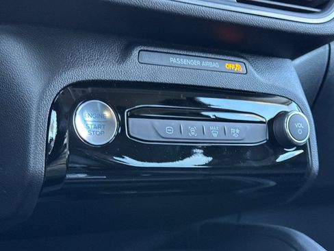 New 2025 Ford Escape SE image 20