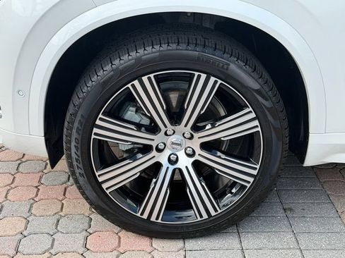 Certified 2025 Volvo XC90 B6 Ultra w/ Protection Package Premier AWD/4WD image 11