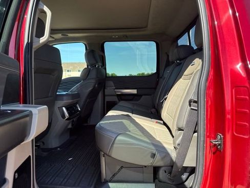 Used 2025 Ford F250 Platinum w/ Platinum Plus Package AWD/4WD image 21