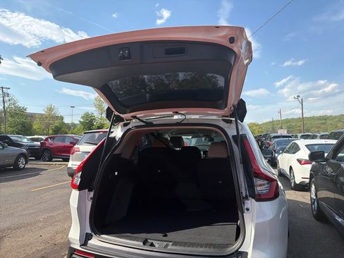 Used 2024 Honda CR-V LX image 9