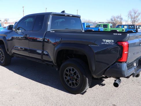 Used 2025 Toyota Tacoma PreRunner w/ TRD Prerunner Upgrade Package image 5