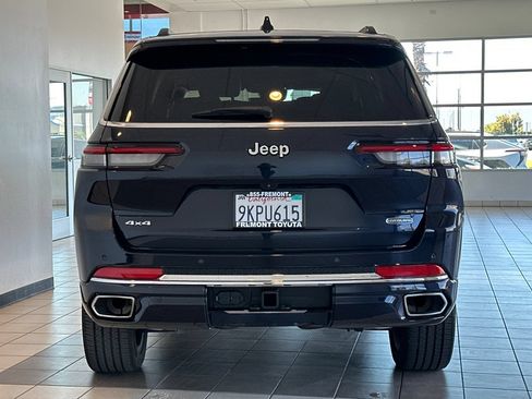 Used 2024 Jeep Grand Cherokee L Overland w/ Trailer Tow Package AWD/4WD image 5