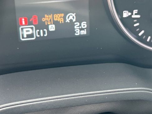 Certified 2025 Subaru Crosstrek 2.5i Limited w/ Crosstrek Mirror Package image 44