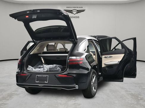 New 2026 Genesis GV70 2.5T Advanced AWD/4WD image 25