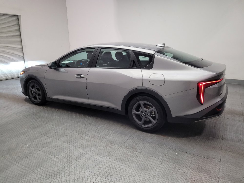 Used 2025 Kia K4 FWD image 3