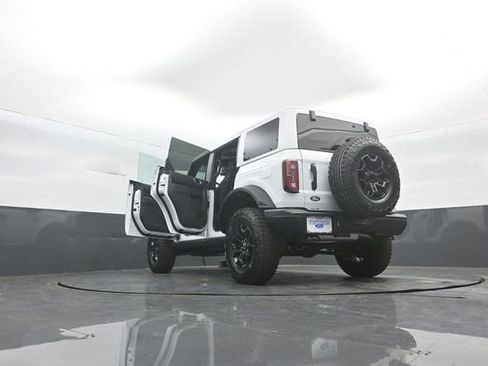 New 2026 Ford Bronco Badlands image 44