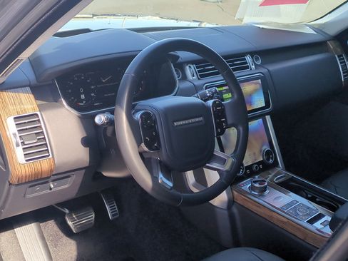 Used 2021 Land Rover Range Rover Westminster Edition image 9
