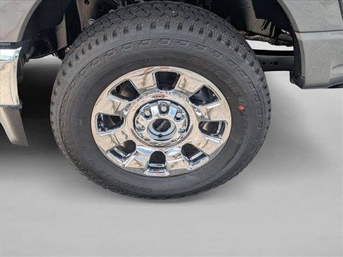 New 2026 Ford F250 Lariat w/ Chrome Package AWD/4WD image 9