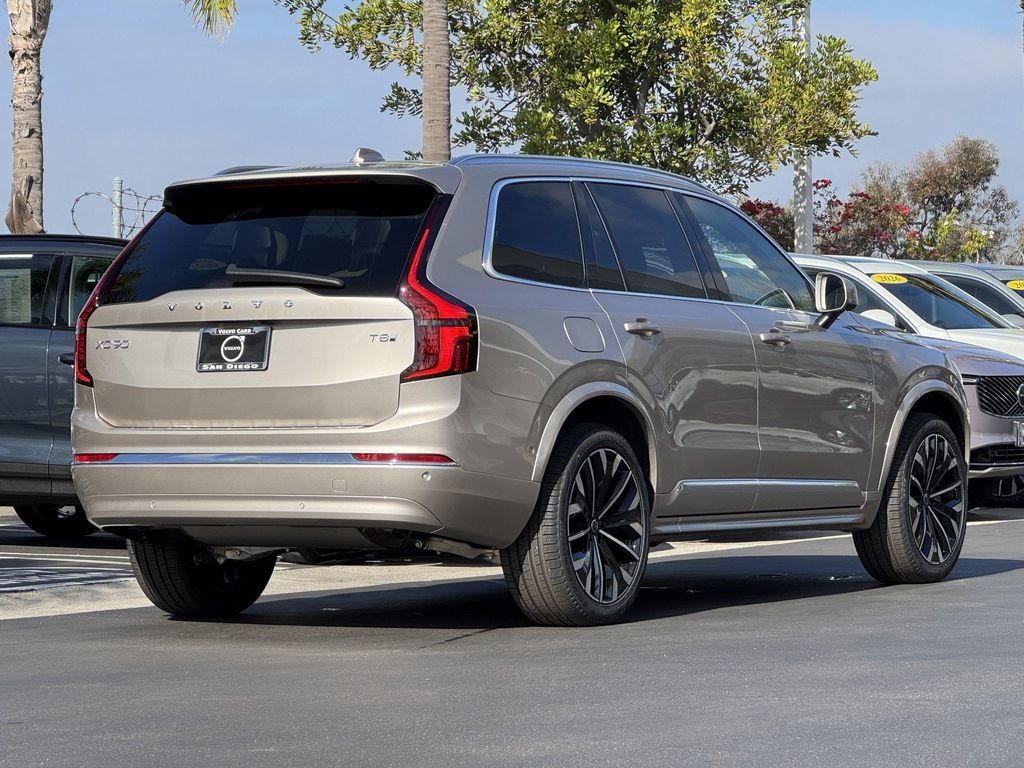 New 2026 Volvo XC90 T8 Plus AWD/4WD image 5