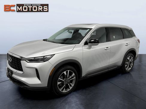 Used 2023 INFINITI QX60 Luxe image 1