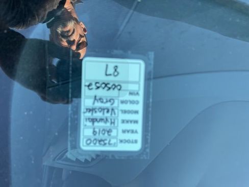 Used 2019 Hyundai Veloster 2.0 Premium image 34