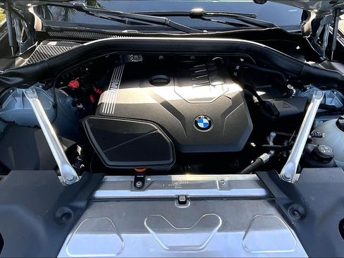 Used 2023 BMW X4 xDrive30i w/ M Sport Package AWD/4WD image 32