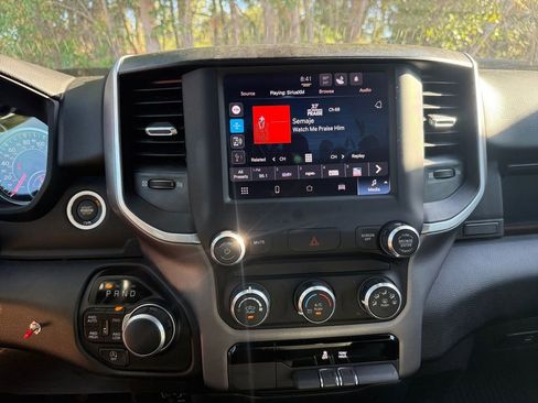 Used 2022 RAM 1500 Big Horn AWD/4WD image 24