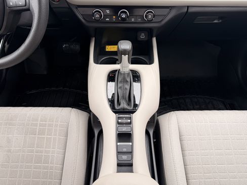 Used 2024 Honda HR-V LX image 19