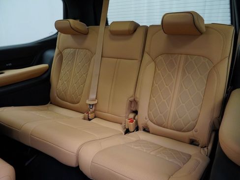 Used 2024 Jeep Grand Wagoneer Series III w/ Quick Order Packagew 28T AWD/4WD image 15