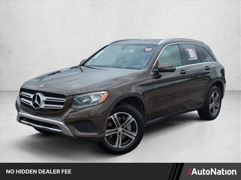 Used 2017 Mercedes-Benz GLC 300 image 1