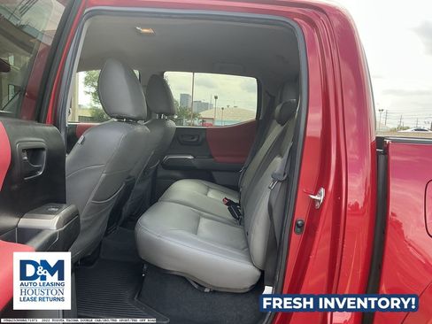 Used 2022 Toyota Tacoma SR5 RWD image 9